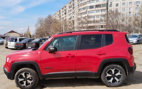 Jeep Renegade I рестайлинг, 2019 год, 1 850 000 рублей, 2 фотография