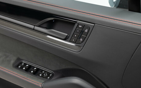 Porsche Cayenne III, 2026 год, 26 490 000 рублей, 9 фотография