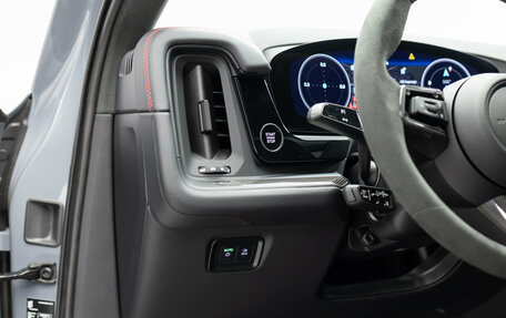 Porsche Cayenne III, 2026 год, 26 490 000 рублей, 14 фотография