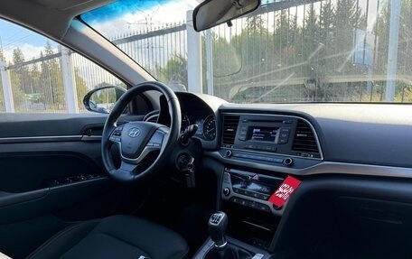 Hyundai Elantra VI рестайлинг, 2016 год, 1 399 000 рублей, 9 фотография