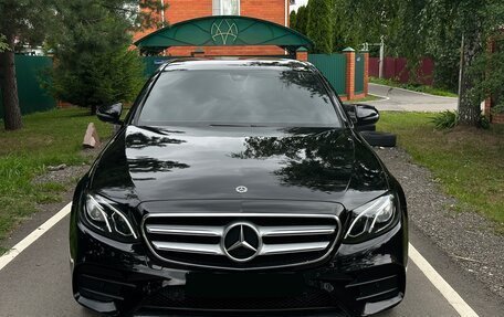 Mercedes-Benz E-Класс, 2018 год, 2 820 000 рублей, 2 фотография