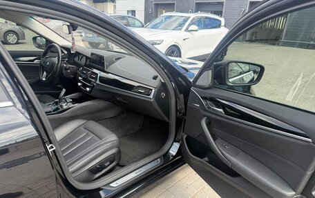 BMW 5 серия, 2019 год, 2 830 000 рублей, 11 фотография