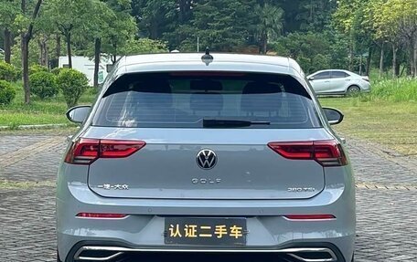 Volkswagen Golf VIII, 2022 год, 1 950 000 рублей, 5 фотография