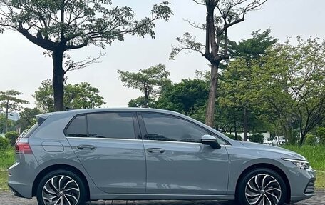 Volkswagen Golf VIII, 2022 год, 1 950 000 рублей, 8 фотография
