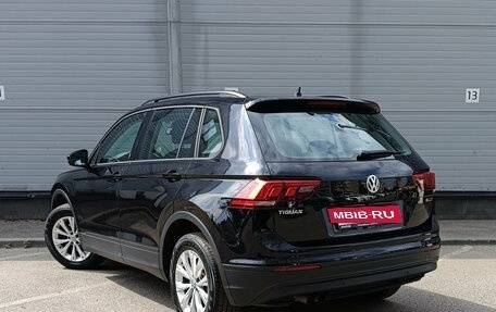 Volkswagen Tiguan II, 2020 год, 2 259 000 рублей, 7 фотография