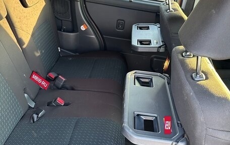 Toyota Roomy I, 2021 год, 1 330 000 рублей, 6 фотография