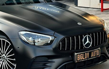 Mercedes-Benz E-Класс, 2022 год, 5 250 000 рублей, 2 фотография