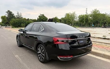 Skoda Superb III рестайлинг, 2022 год, 2 250 000 рублей, 4 фотография