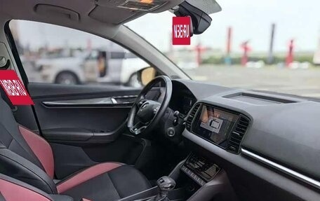 Skoda Karoq I, 2022 год, 2 130 000 рублей, 9 фотография