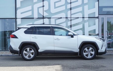 Toyota RAV4, 2021 год, 3 255 000 рублей, 5 фотография