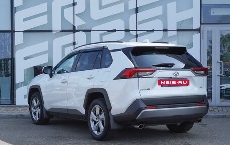 Toyota RAV4, 2021 год, 3 255 000 рублей, 3 фотография