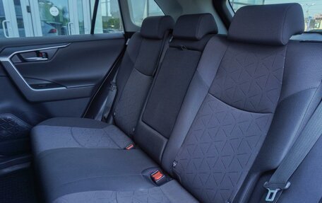 Toyota RAV4, 2021 год, 3 255 000 рублей, 16 фотография