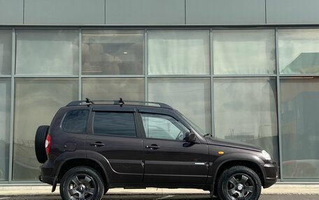 Chevrolet Niva I рестайлинг, 2010 год, 499 000 рублей, 3 фотография