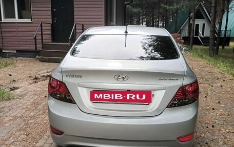 Hyundai Solaris II рестайлинг, 2011 год, 620 000 рублей, 5 фотография