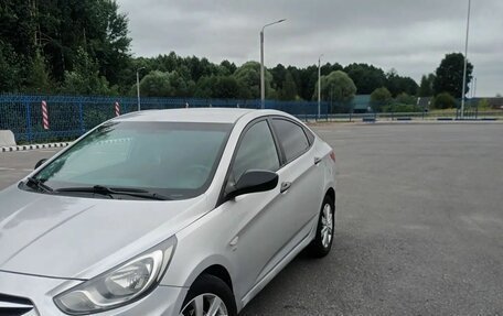Hyundai Solaris II рестайлинг, 2011 год, 620 000 рублей, 10 фотография