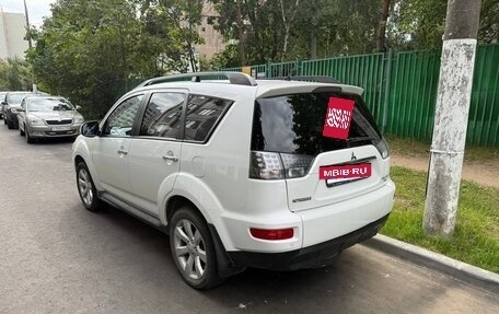 Mitsubishi Outlander III рестайлинг 3, 2011 год, 1 250 000 рублей, 7 фотография