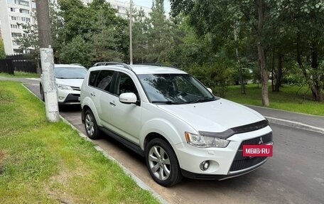 Mitsubishi Outlander III рестайлинг 3, 2011 год, 1 250 000 рублей, 3 фотография