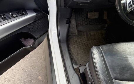Mitsubishi Outlander III рестайлинг 3, 2011 год, 1 250 000 рублей, 14 фотография