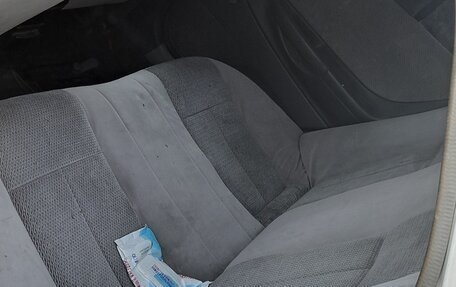 Mazda Familia, 2001 год, 170 000 рублей, 5 фотография