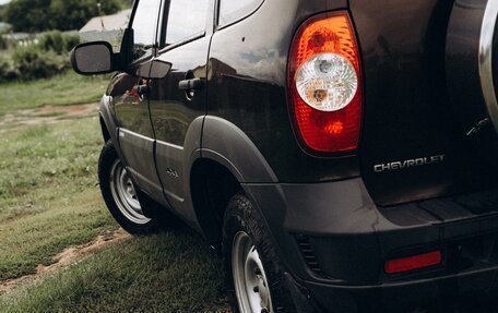 Chevrolet Niva I рестайлинг, 2011 год, 550 000 рублей, 4 фотография