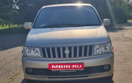 Nissan Bassara, 2002 год, 570 000 рублей, 2 фотография