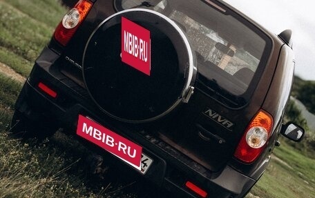 Chevrolet Niva I рестайлинг, 2011 год, 550 000 рублей, 3 фотография