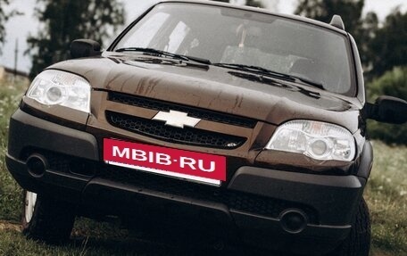 Chevrolet Niva I рестайлинг, 2011 год, 550 000 рублей, 8 фотография