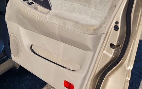 Nissan Bassara, 2002 год, 570 000 рублей, 26 фотография