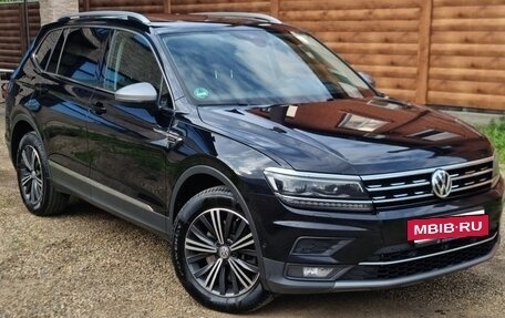 Volkswagen Tiguan II, 2018 год, 2 фотография