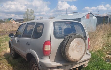 Chevrolet Niva I рестайлинг, 2005 год, 300 000 рублей, 2 фотография