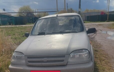 Chevrolet Niva I рестайлинг, 2005 год, 300 000 рублей, 3 фотография