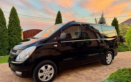 Hyundai Grand Starex Grand Starex I рестайлинг 2, 2015 год, 2 400 000 рублей, 4 фотография