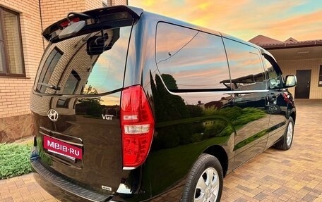 Hyundai Grand Starex Grand Starex I рестайлинг 2, 2015 год, 2 400 000 рублей, 6 фотография