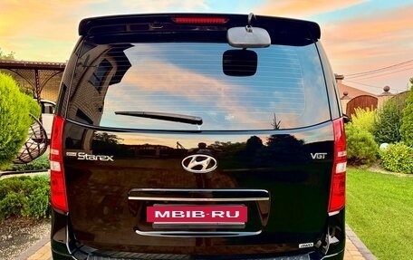 Hyundai Grand Starex Grand Starex I рестайлинг 2, 2015 год, 2 400 000 рублей, 7 фотография