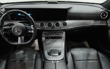 Mercedes-Benz E-Класс, 2022 год, 6 299 000 рублей, 21 фотография