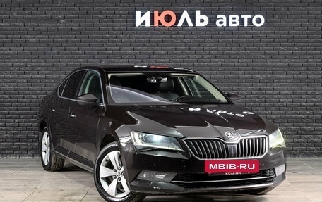 Skoda Superb III рестайлинг, 2018 год, 1 370 000 рублей, 3 фотография