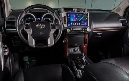 Toyota Land Cruiser Prado 150 рестайлинг 2, 2017 год, 4 349 000 рублей, 6 фотография