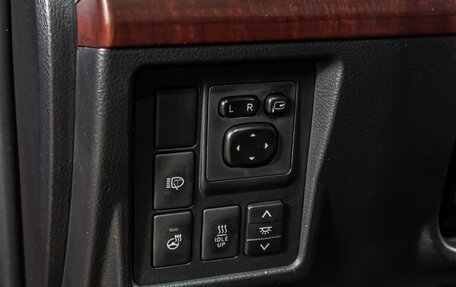 Toyota Land Cruiser Prado 150 рестайлинг 2, 2017 год, 4 349 000 рублей, 19 фотография