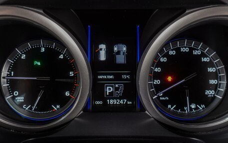 Toyota Land Cruiser Prado 150 рестайлинг 2, 2017 год, 4 349 000 рублей, 27 фотография