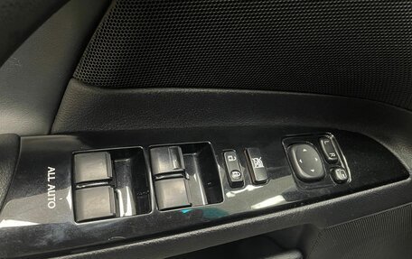 Lexus IS II рестайлинг 2, 2011 год, 1 768 000 рублей, 22 фотография