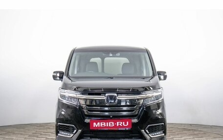 Honda Stepwgn IV, 2017 год, 2 599 000 рублей, 2 фотография