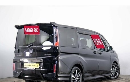 Honda Stepwgn IV, 2017 год, 2 599 000 рублей, 4 фотография