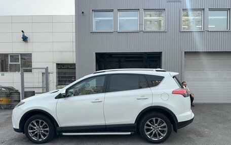 Toyota RAV4, 2018 год, 2 500 000 рублей, 3 фотография