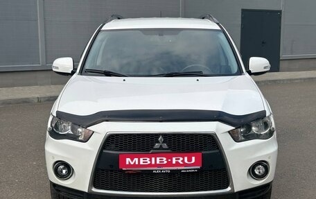 Mitsubishi Outlander III рестайлинг 3, 2012 год, 1 290 000 рублей, 2 фотография