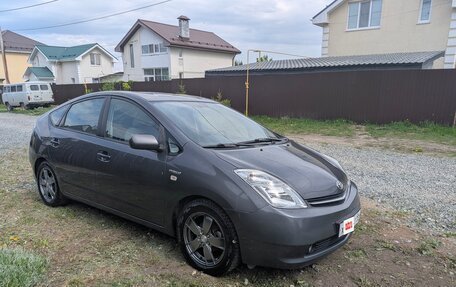Toyota Prius, 2009 год, 713 000 рублей, 2 фотография