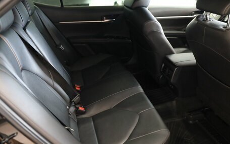 Toyota Camry, 2020 год, 3 000 000 рублей, 17 фотография