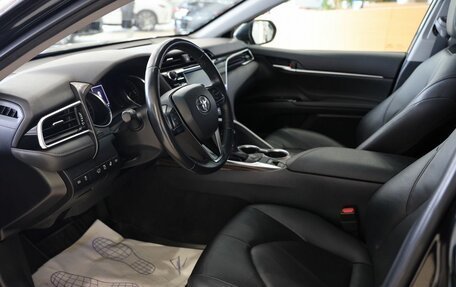 Toyota Camry, 2020 год, 3 000 000 рублей, 14 фотография