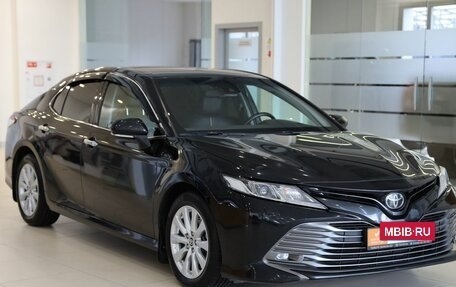 Toyota Camry, 2020 год, 3 000 000 рублей, 5 фотография