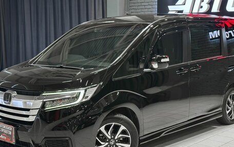 Honda Stepwgn IV, 2018 год, 1 997 000 рублей, 2 фотография