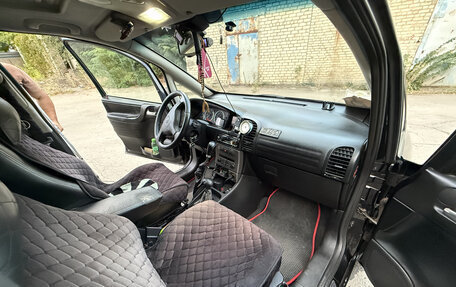 Opel Zafira A рестайлинг, 2003 год, 600 000 рублей, 10 фотография